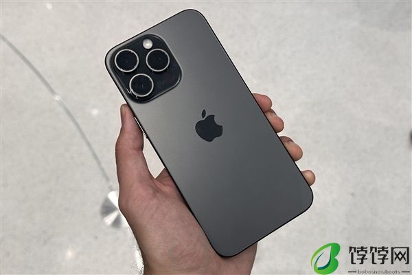 iPhone 16出廠(chǎng)預裝正式版！蘋(píng)果iOS 18公測版7月上線(xiàn)